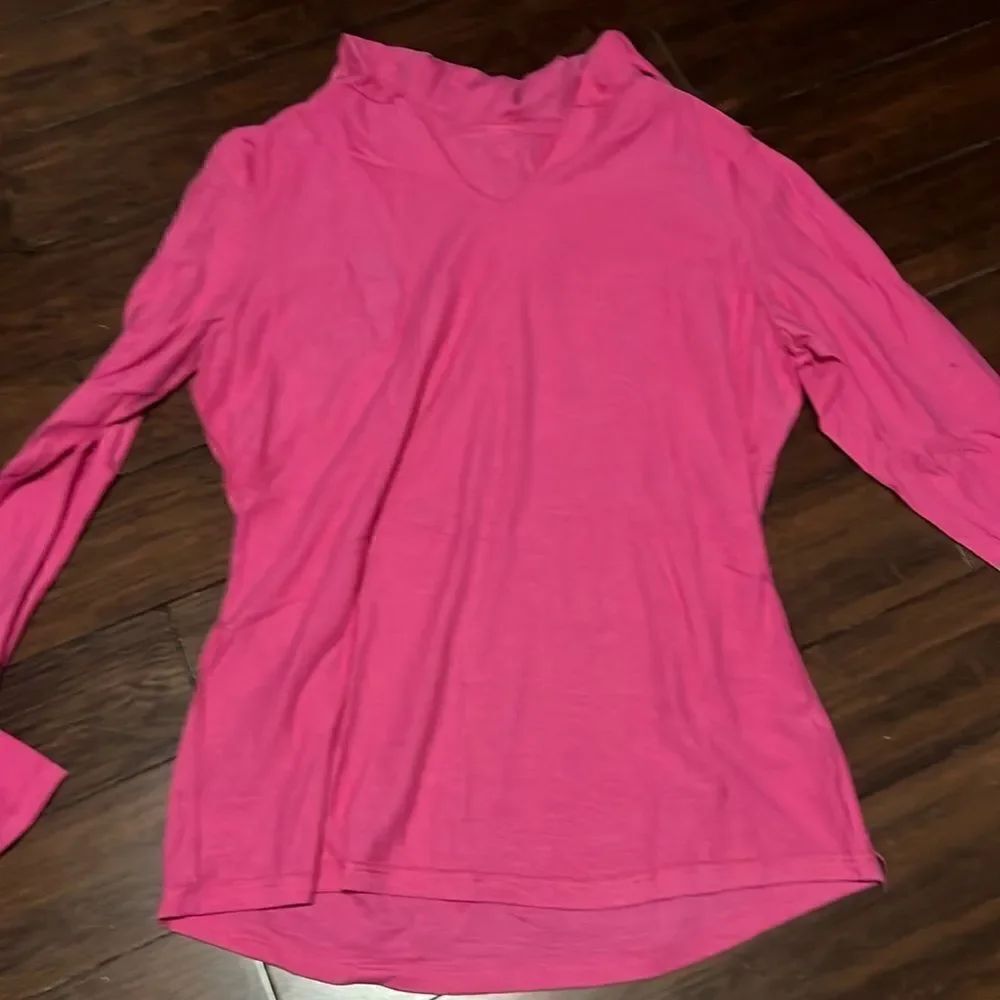 Pink Women's Long Sleeve T Shirt with Hood - Brand New - No Tags - Size Medium